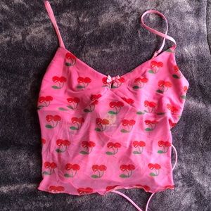 Tunnel vision cherry top